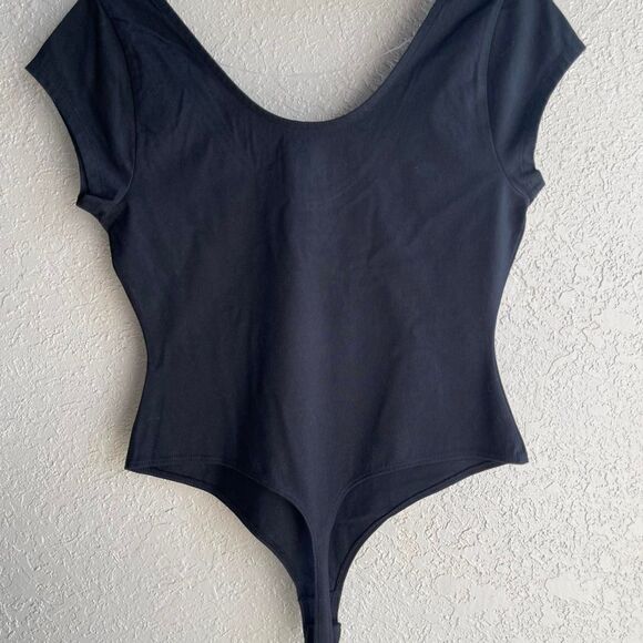 Universal Thread Black Voop Bodysuit Women's Small, Short Sleeve Stretch - Picture 3 of 5